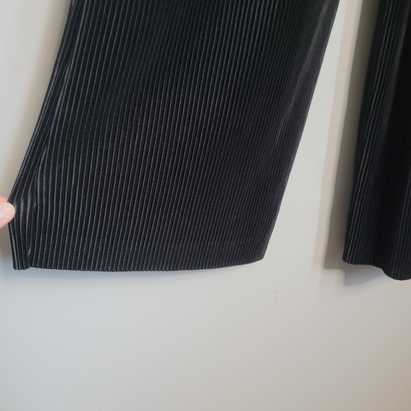 NWT FATE Black Pleated Jumpsuit Halter Neck Wide Leg Pleated Open Back Sz L - Picture 11 of 16